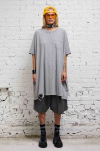 OVERSIZED BOXY T - GREY