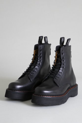 SINGLE STACK BOOT - BLACK