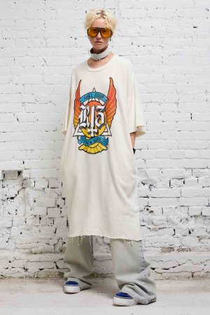 ELONGATED SKATE T-SHIRT DRESS