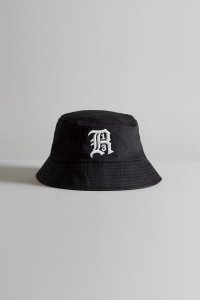 R13 BUCKET HAT