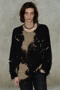 BLEACHED DISTRESSED CREWNECK SWEATER